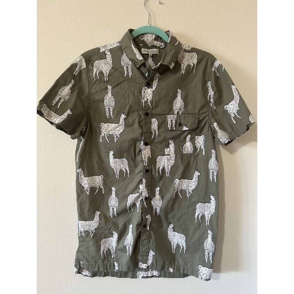 Sovereign Code Los Angeles AOP Llama Shirt Size M Short Sleeve Novelty Whimsy